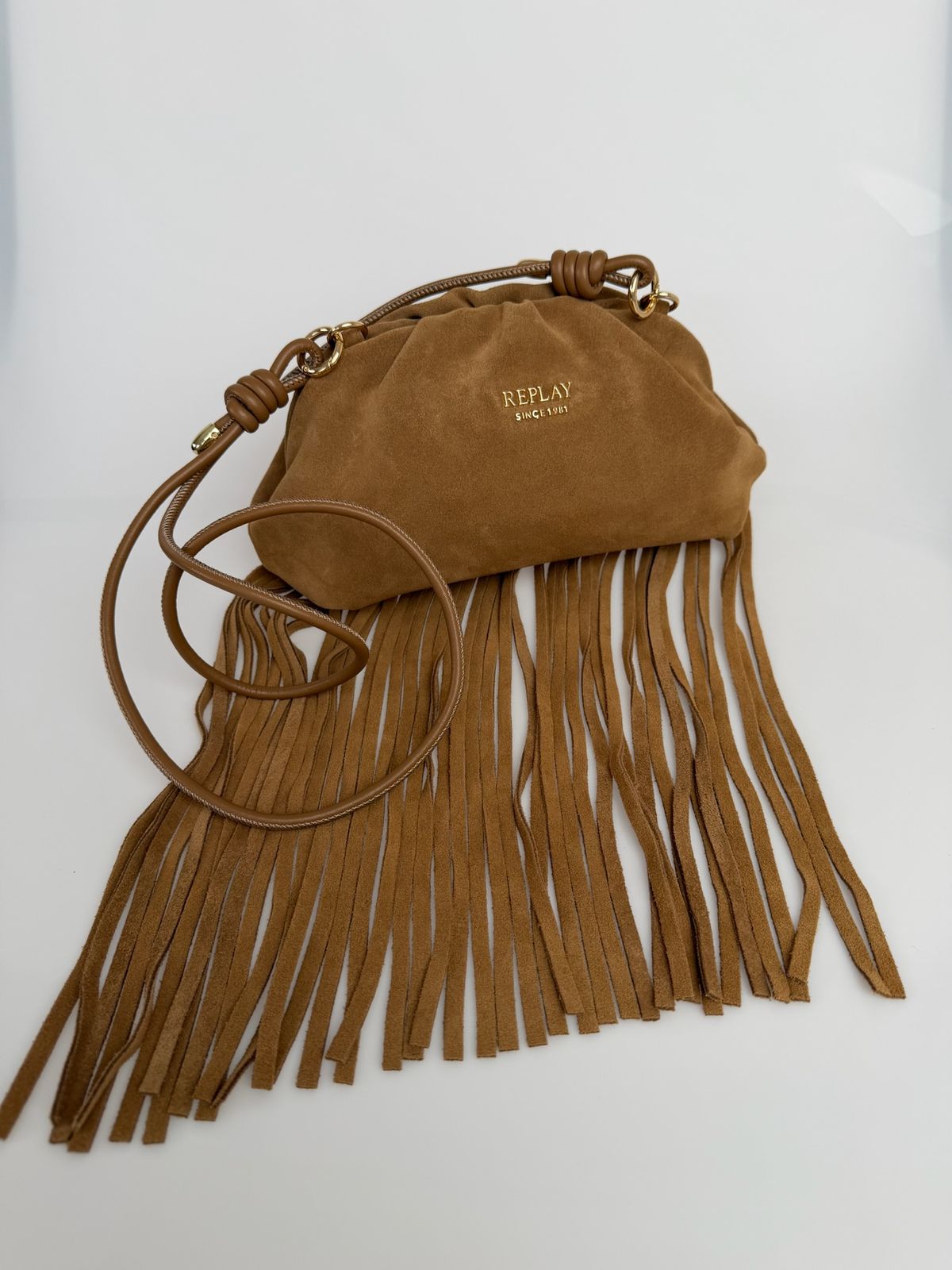 SEMIŠOVÁ KABELKA S TŘÁSNĚMI - galerie #1