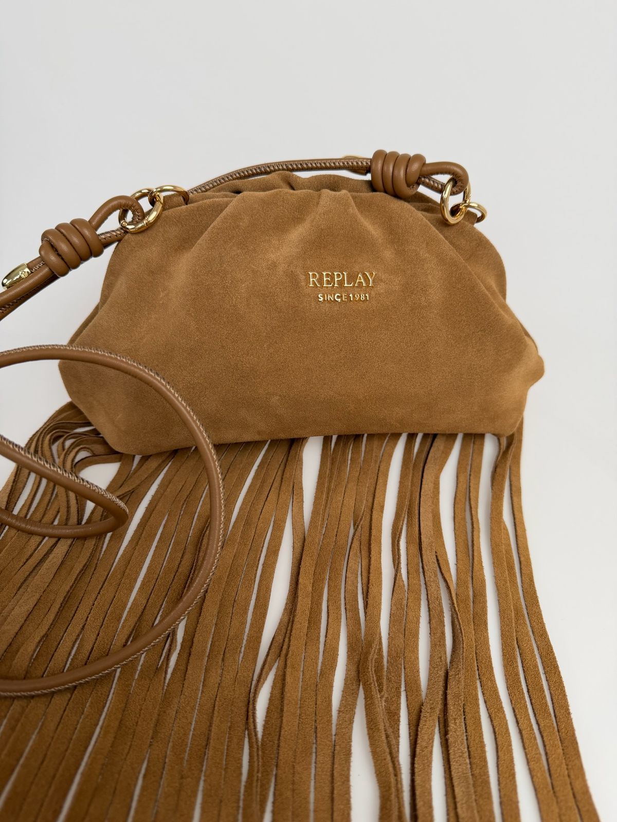 SEMIŠOVÁ KABELKA S TŘÁSNĚMI - galerie #2