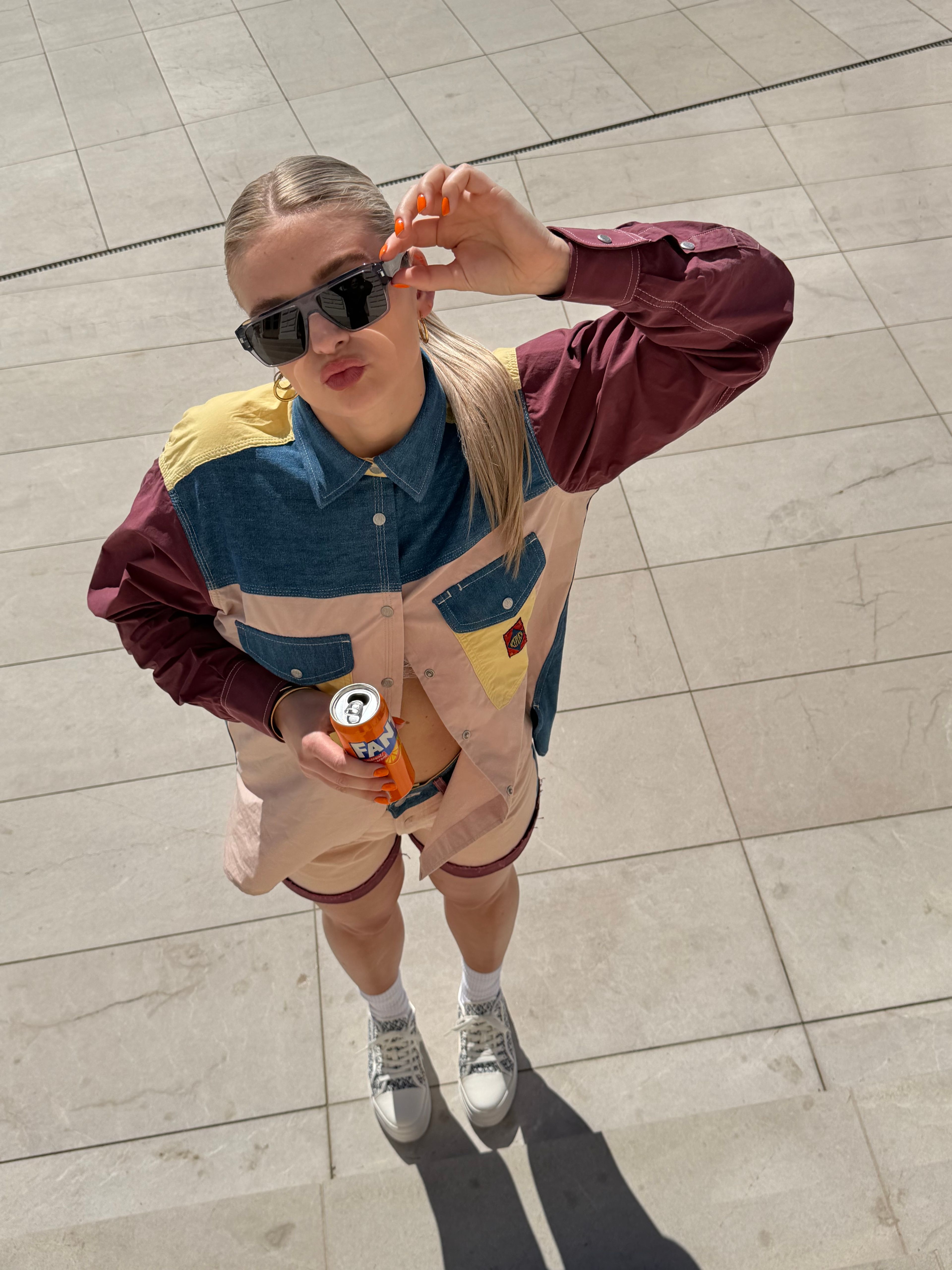RETRO COLOR BLOCK VIBE